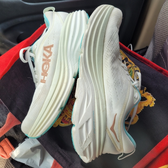 White Hoka Bondi 8 Size 9.5D (Wide) - Picture 2 of 7